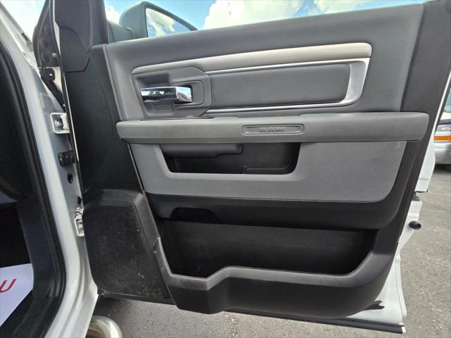 2019 Ram 1500 Classic Big Horn Crew Cab 4x4 6'4" Box