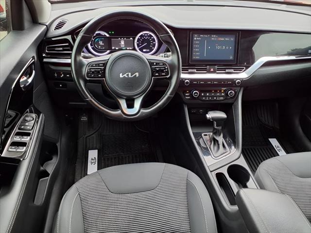 2022 Kia Niro LXS