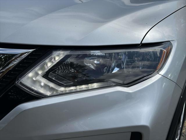 2018 Nissan Rogue SV [8]