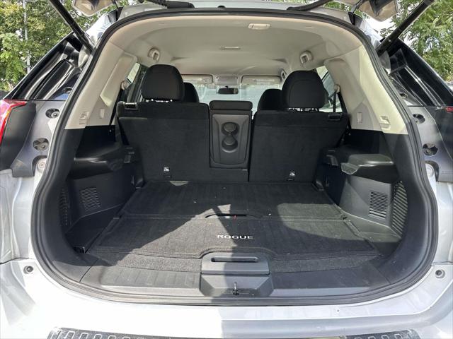 2018 Nissan Rogue SV [12]