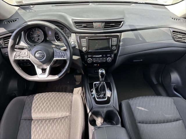 2018 Nissan Rogue SV [16]