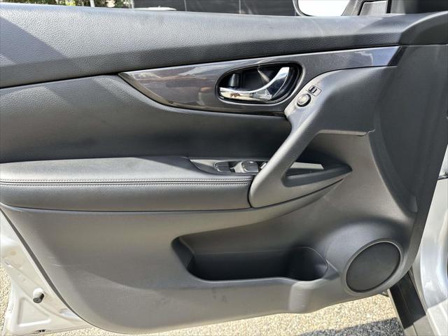 2018 Nissan Rogue SV [17]