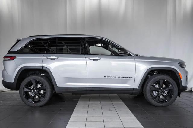 2025 Jeep Grand Cherokee GRAND CHEROKEE ALTITUDE X 4X4