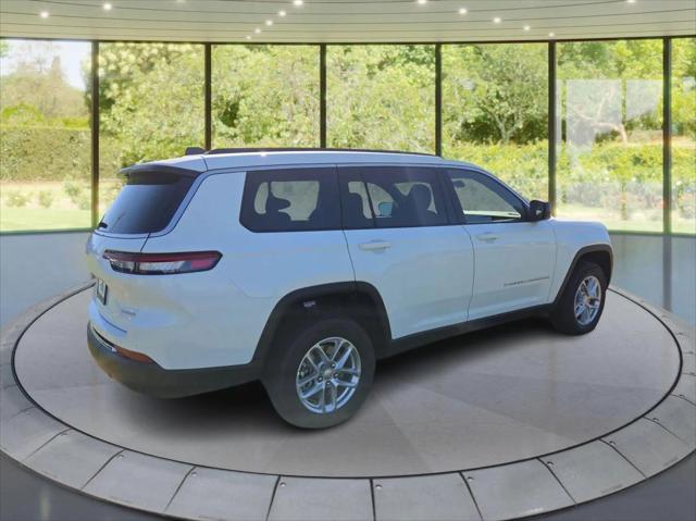 2025 Jeep Grand Cherokee GRAND CHEROKEE L LAREDO X 4X4