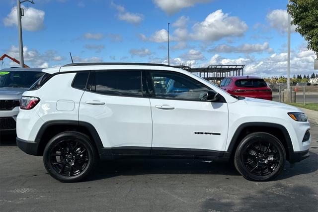 2026 Jeep Compass Latitude Altitude