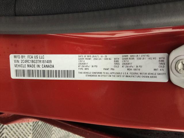 2026 Chrysler Pacifica Select