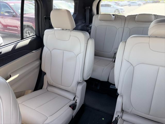 2025 Jeep Grand Cherokee GRAND CHEROKEE L LIMITED 4X4 2025 Jeep Grand Cherokee GRAND CHEROKEE L LIMITED 4X4