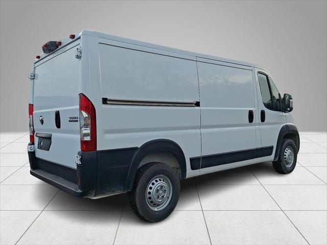 2026 Ram ProMaster Cargo Van Tradesman Low Roof 136" WB w/Pass Seat