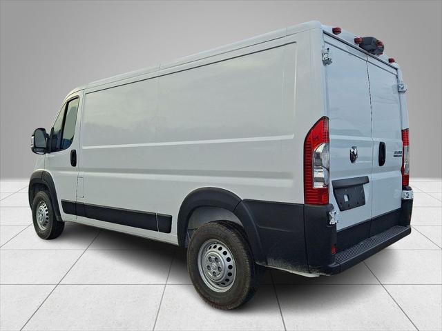 2026 Ram ProMaster Cargo Van Tradesman Low Roof 136" WB w/Pass Seat