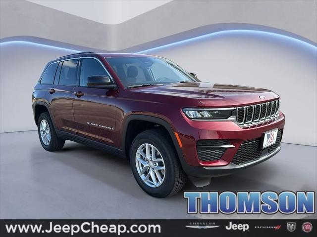 2025 Jeep Grand Cherokee GRAND CHEROKEE LAREDO X 4X4