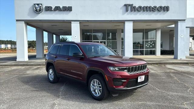 2025 Jeep Grand Cherokee GRAND CHEROKEE LAREDO X 4X4