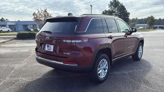 2025 Jeep Grand Cherokee Laredo X 4x4