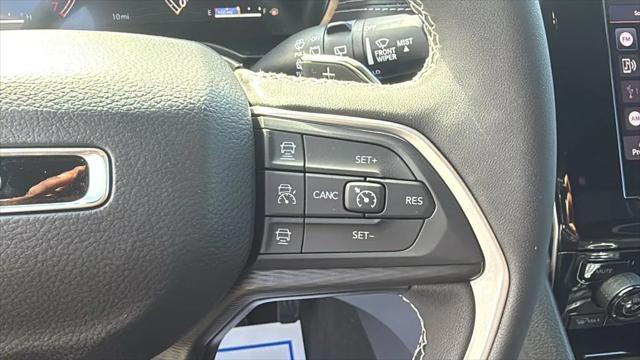 2025 Jeep Grand Cherokee Laredo X 4x4