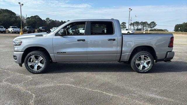 2026 Ram 1500 Express Crew Cab 4x2 5'7" Box