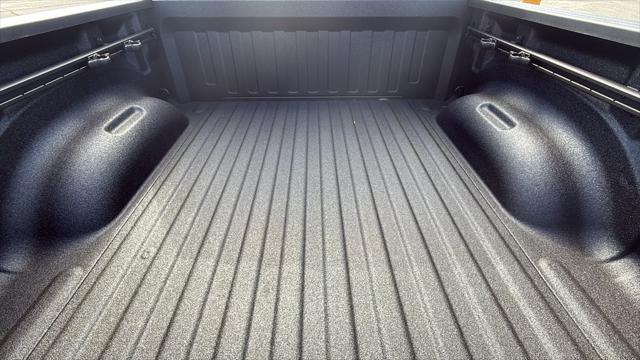 2026 Ram 1500 Express Crew Cab 4x2 5'7" Box