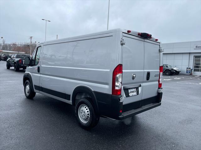 2026 Ram ProMaster Cargo Van Tradesman Low Roof 136" WB w/Pass Seat