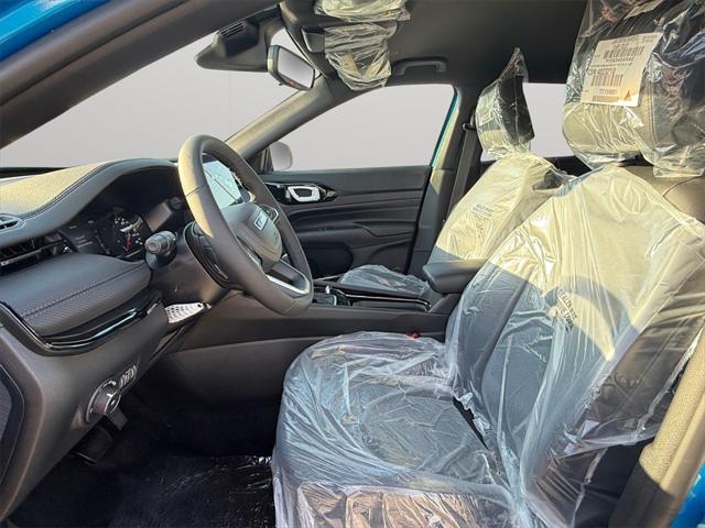 2026 Jeep Compass COMPASS LATITUDE ALTITUDE 4X4 2026 Jeep Compass COMPASS LATITUDE ALTITUDE 4X4