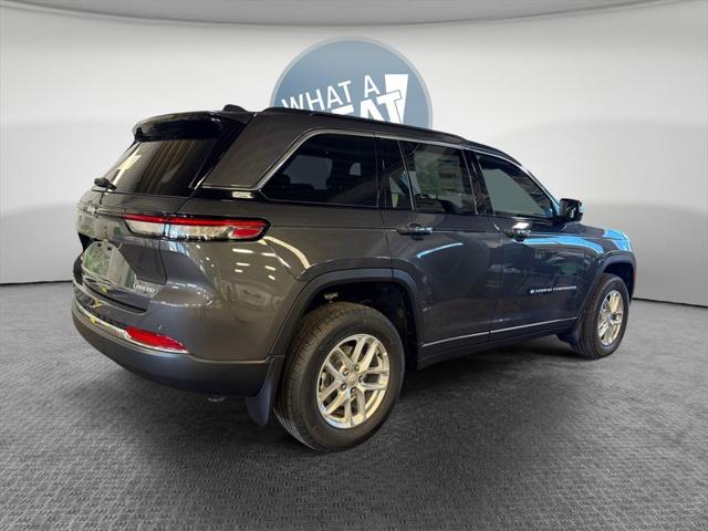 2025 Jeep Grand Cherokee GRAND CHEROKEE LAREDO X 4X4