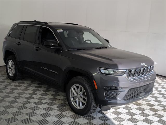 2025 Jeep Grand Cherokee GRAND CHEROKEE LAREDO X 4X2