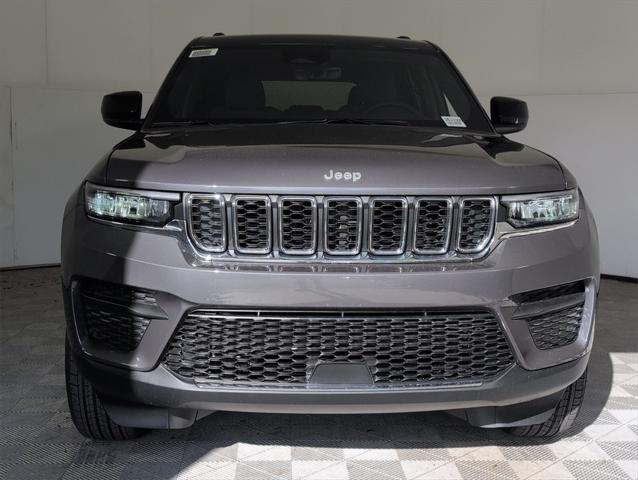 2025 Jeep Grand Cherokee GRAND CHEROKEE LAREDO X 4X2