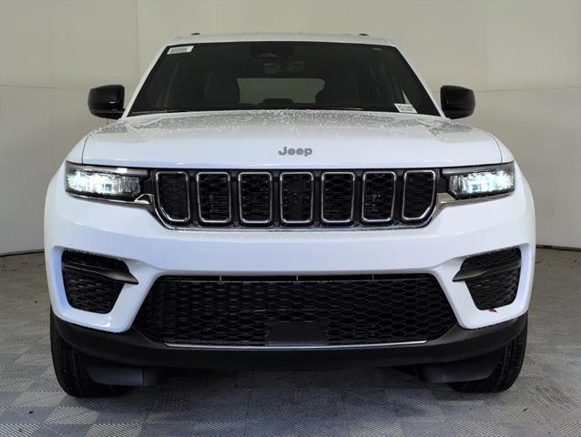 2025 Jeep Grand Cherokee GRAND CHEROKEE LAREDO X 4X2 2025 Jeep Grand Cherokee GRAND CHEROKEE LAREDO X 4X2