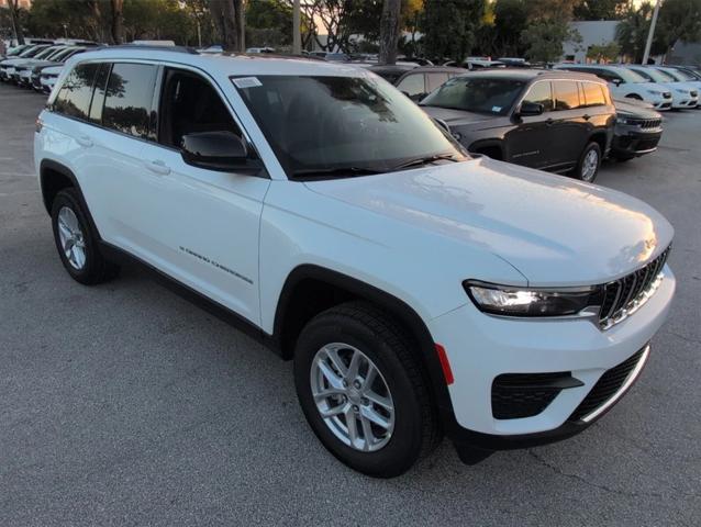 2025 Jeep Grand Cherokee GRAND CHEROKEE LAREDO X 4X2