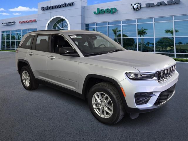 2025 Jeep Grand Cherokee GRAND CHEROKEE LAREDO X 4X2