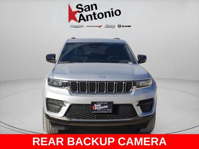 2025 Jeep Grand Cherokee GRAND CHEROKEE LAREDO X 4X2