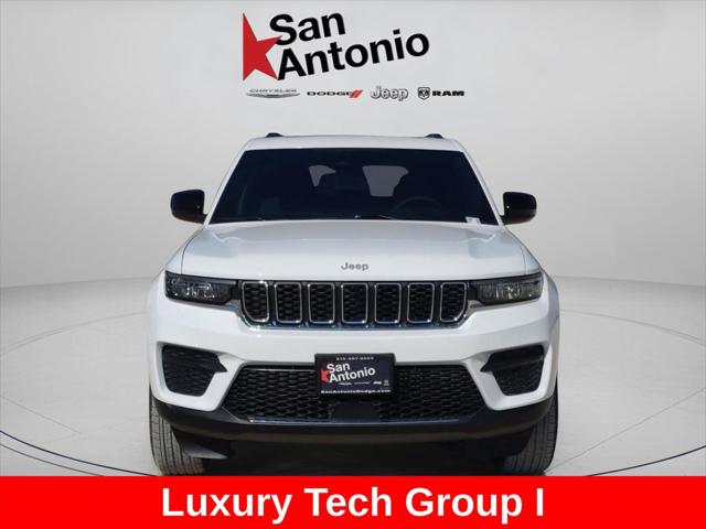 2025 Jeep Grand Cherokee GRAND CHEROKEE LAREDO X 4X2