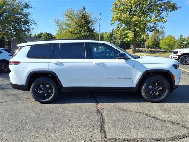 2025 Jeep Grand Cherokee GRAND CHEROKEE L ALTITUDE X 4X4