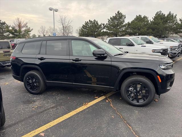 2025 Jeep Grand Cherokee GRAND CHEROKEE L ALTITUDE X 4X4