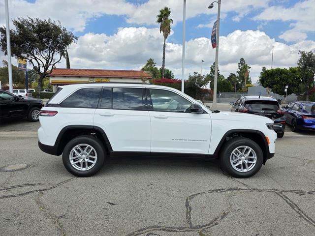2025 Jeep Grand Cherokee GRAND CHEROKEE LAREDO X 4X2 2025 Jeep Grand Cherokee GRAND CHEROKEE LAREDO X 4X2