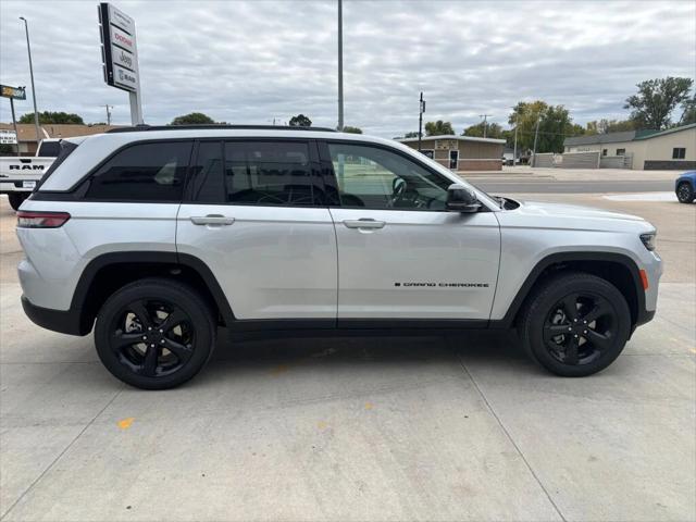 2025 Jeep Grand Cherokee GRAND CHEROKEE ALTITUDE X 4X4 2025 Jeep Grand Cherokee GRAND CHEROKEE ALTITUDE X 4X4