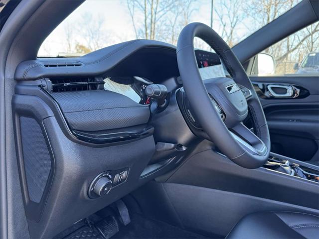 2026 Jeep Compass COMPASS LATITUDE ALTITUDE 4X4 2026 Jeep Compass COMPASS LATITUDE ALTITUDE 4X4