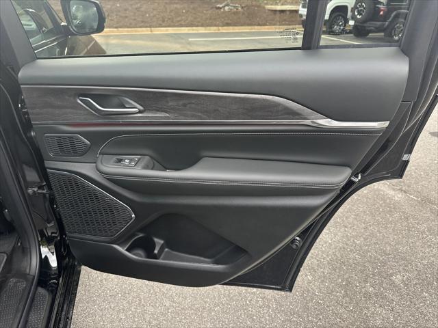 2025 Jeep Grand Cherokee Overland 4x4