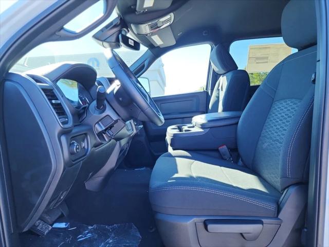 2026 Ram 2500 Black Express Crew Cab 4x4 6'4" Box