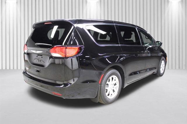 2026 Chrysler Voyager VOYAGER LX