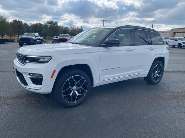 2025 Jeep Grand Cherokee GRAND CHEROKEE SUMMIT RESERVE 4X4