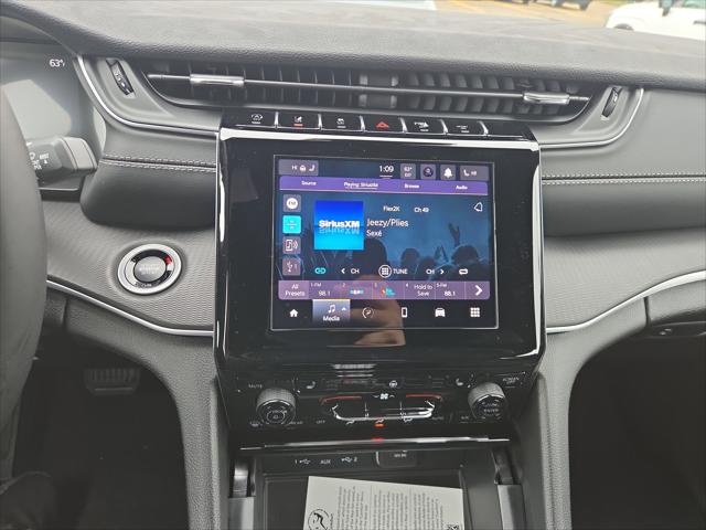 2025 Jeep Grand Cherokee Altitude X 4x2