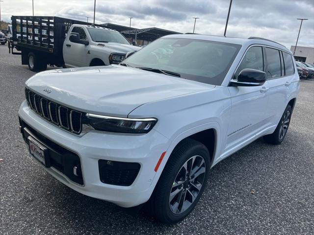 2025 Jeep Grand Cherokee Overland 4x4