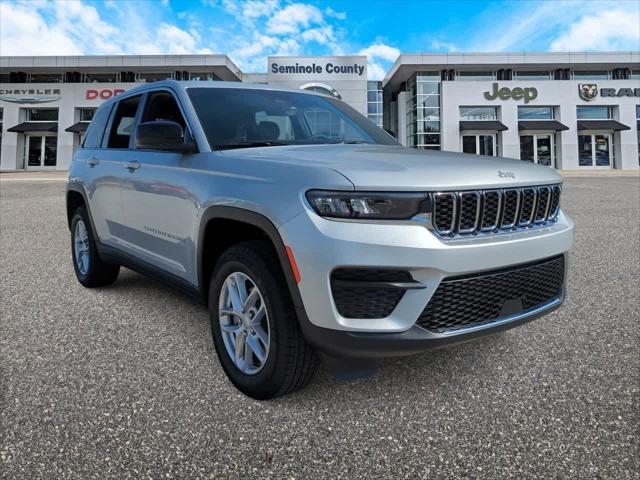 2025 Jeep Grand Cherokee GRAND CHEROKEE LAREDO X 4X2