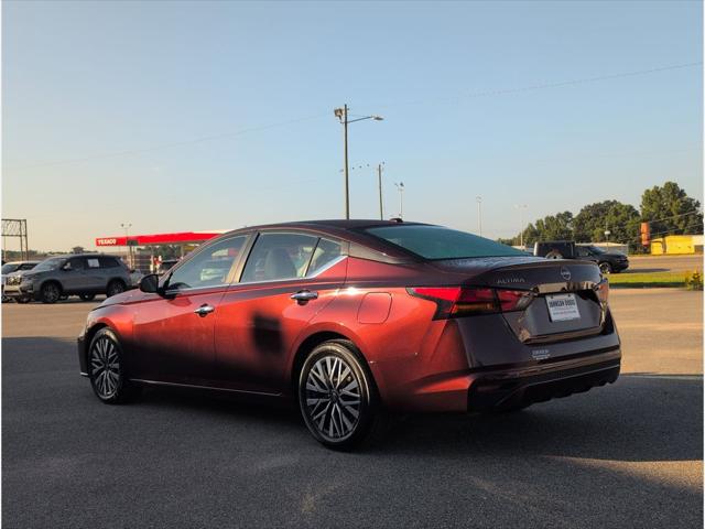 2023 Nissan Altima SV FWD