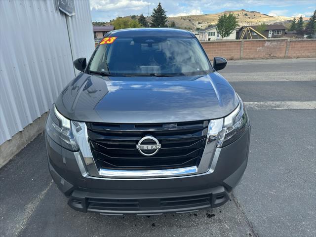 2023 Nissan Pathfinder S 4WD 2023 Nissan Pathfinder S 4WD