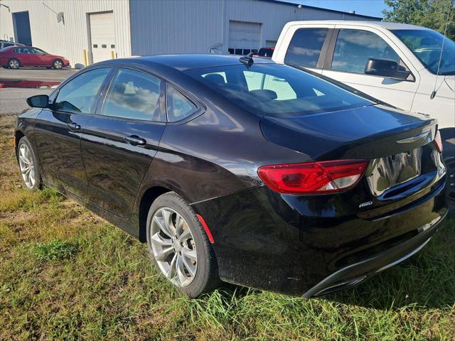 2016 Chrysler 200 S 2016 Chrysler 200 S