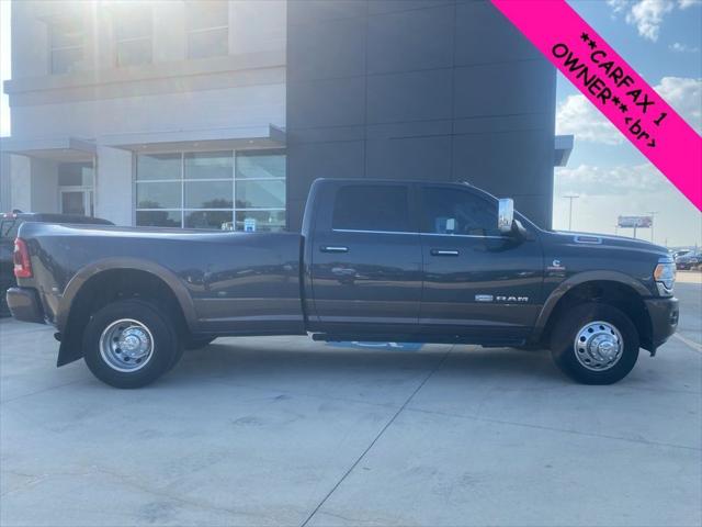 2020 RAM 3500 Laramie Longhorn Crew Cab 4x4 8 Box