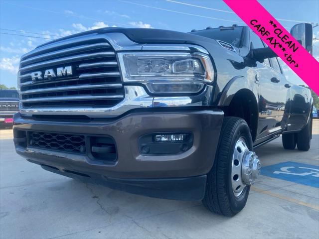2020 RAM 3500 Laramie Longhorn Crew Cab 4x4 8 Box