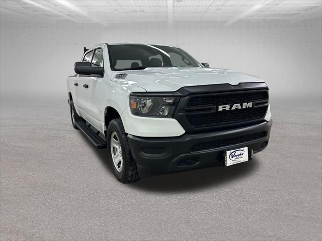 2023 RAM 1500 Tradesman Crew Cab 4x4 57 Box
