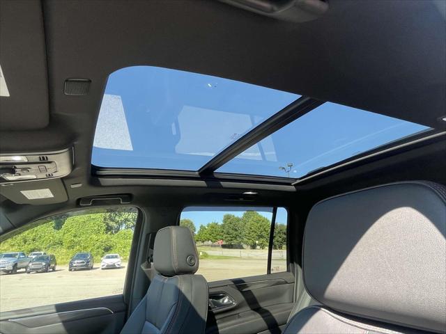 2022 Chevrolet Suburban 4WD RST