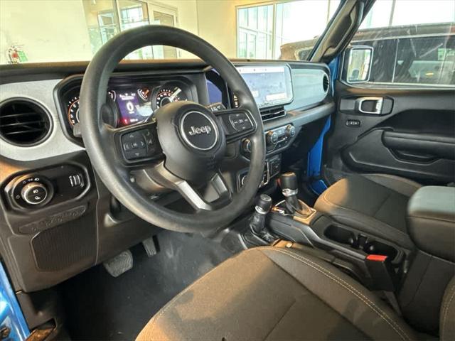 2025 Jeep Gladiator Nighthawk