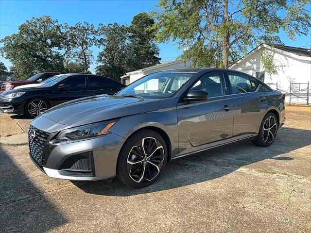 2024 Nissan Altima SR FWD